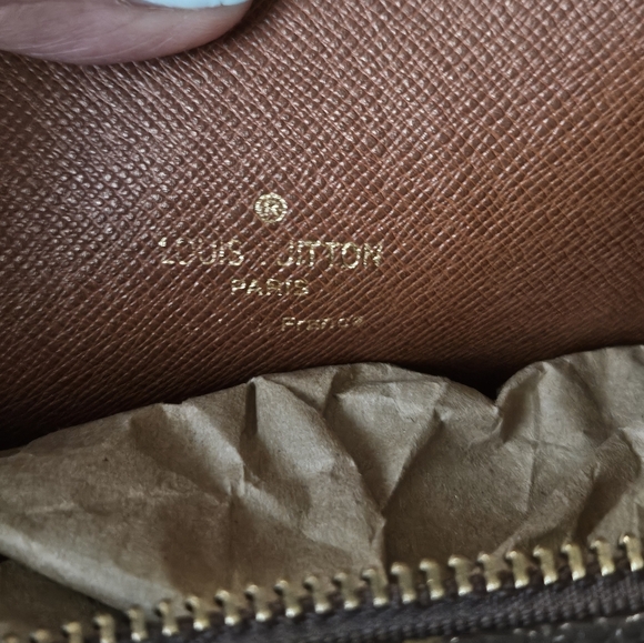 Louis Vuitton Canvas Papillon Handbag Authentic - Picture 7 of 7